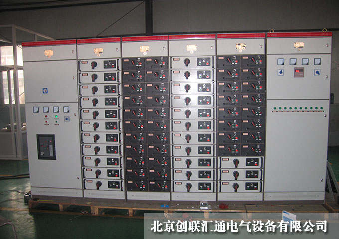 GCK型低壓抽出式開關柜.......................................... GCK型低壓抽出式開關柜..........................................